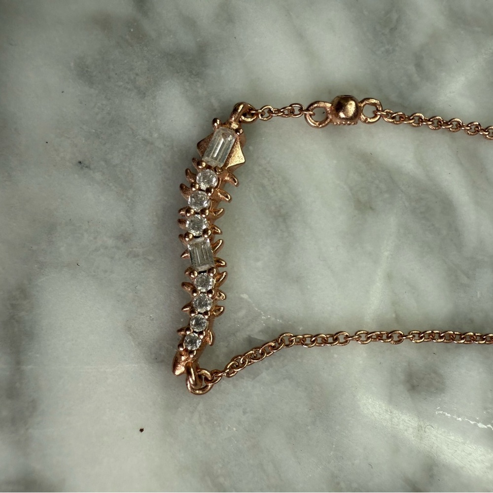 Kendra Scott Gold and White Bracelet Dainty Design